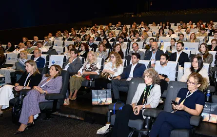 exporc26_sala_publico_gradas página de Media